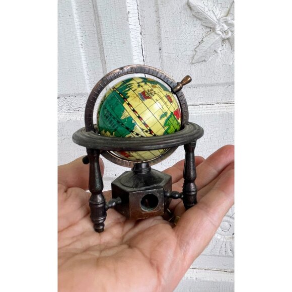 Vintage 1970s Miniature World Globe Pencil Sharpener Metal - Picture 2 of 6
